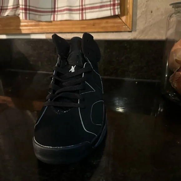Jordan Men's Black & Gray Chrome 6’s Sneakers